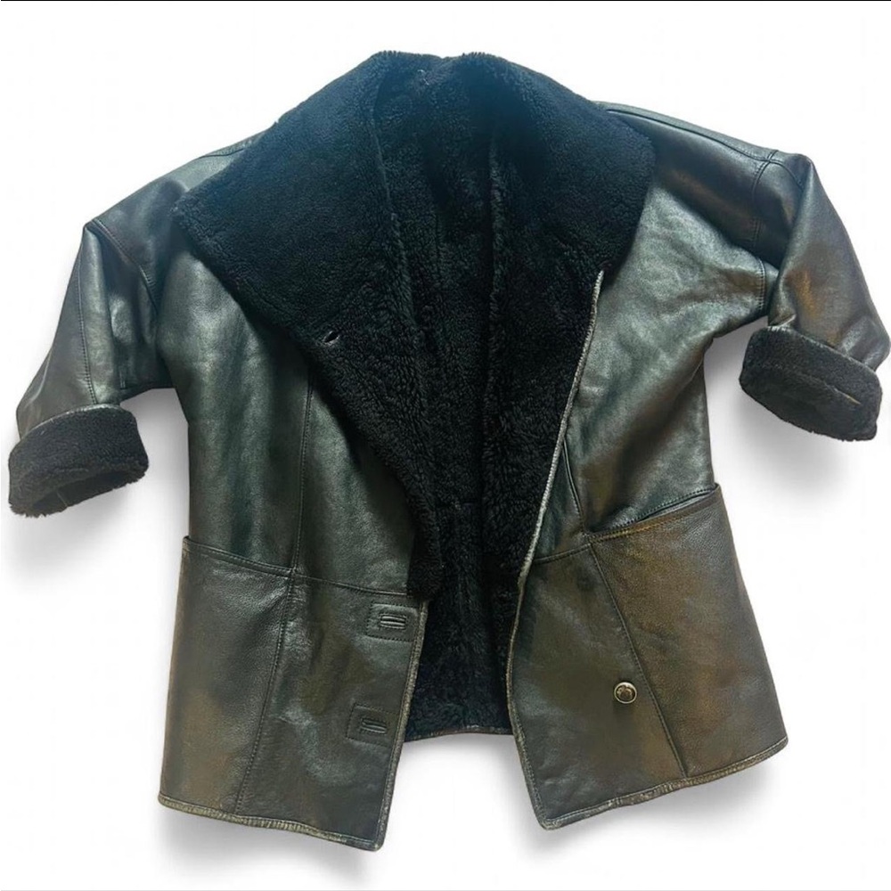 Beautiful warm Black Leather genuine and Shearling coat